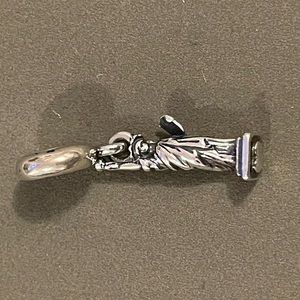 Pandora New York charm